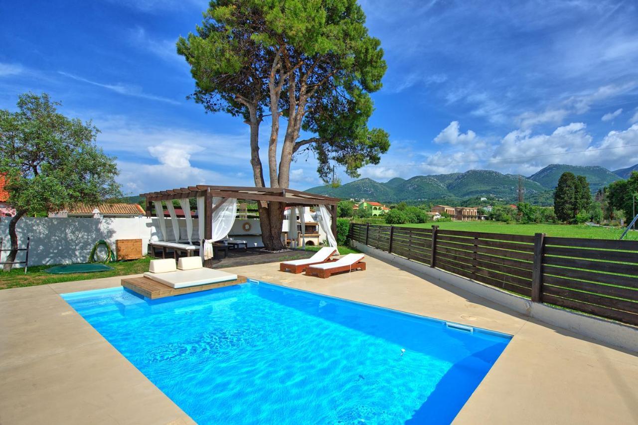 Beach Villa Christina By Posarellivillas 阿查拉维 外观 照片